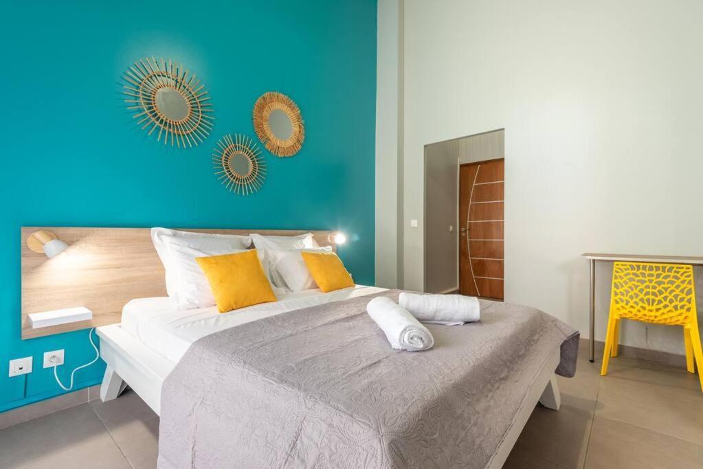 Villa De Standing Avec Piscine Au Gosier 르 고지에 외부 사진