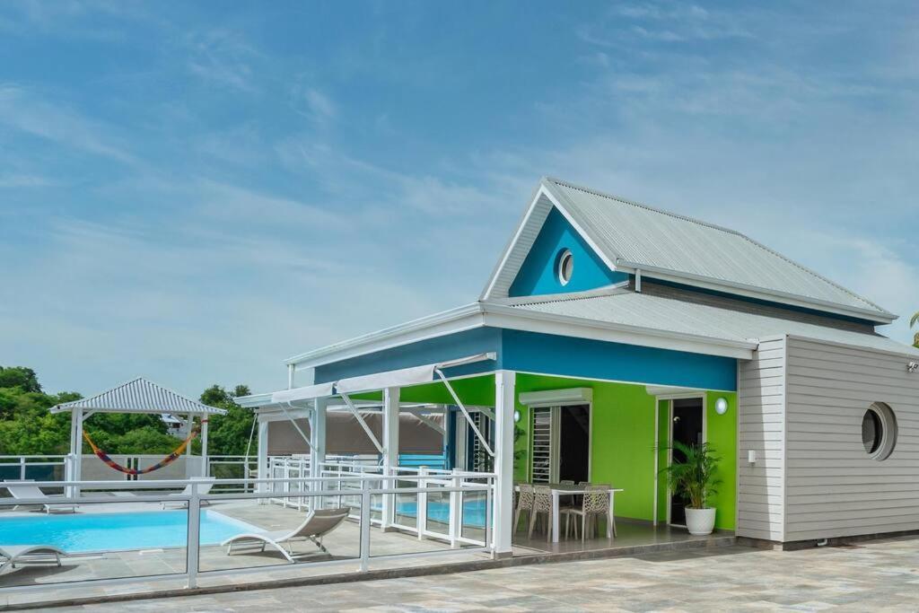 Villa De Standing Avec Piscine Au Gosier 르 고지에 외부 사진