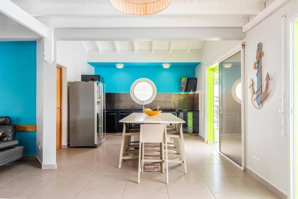 Villa De Standing Avec Piscine Au Gosier 르 고지에 외부 사진